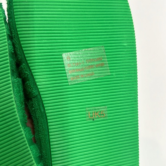 GREEN SLIDES - Picture 10 of 10